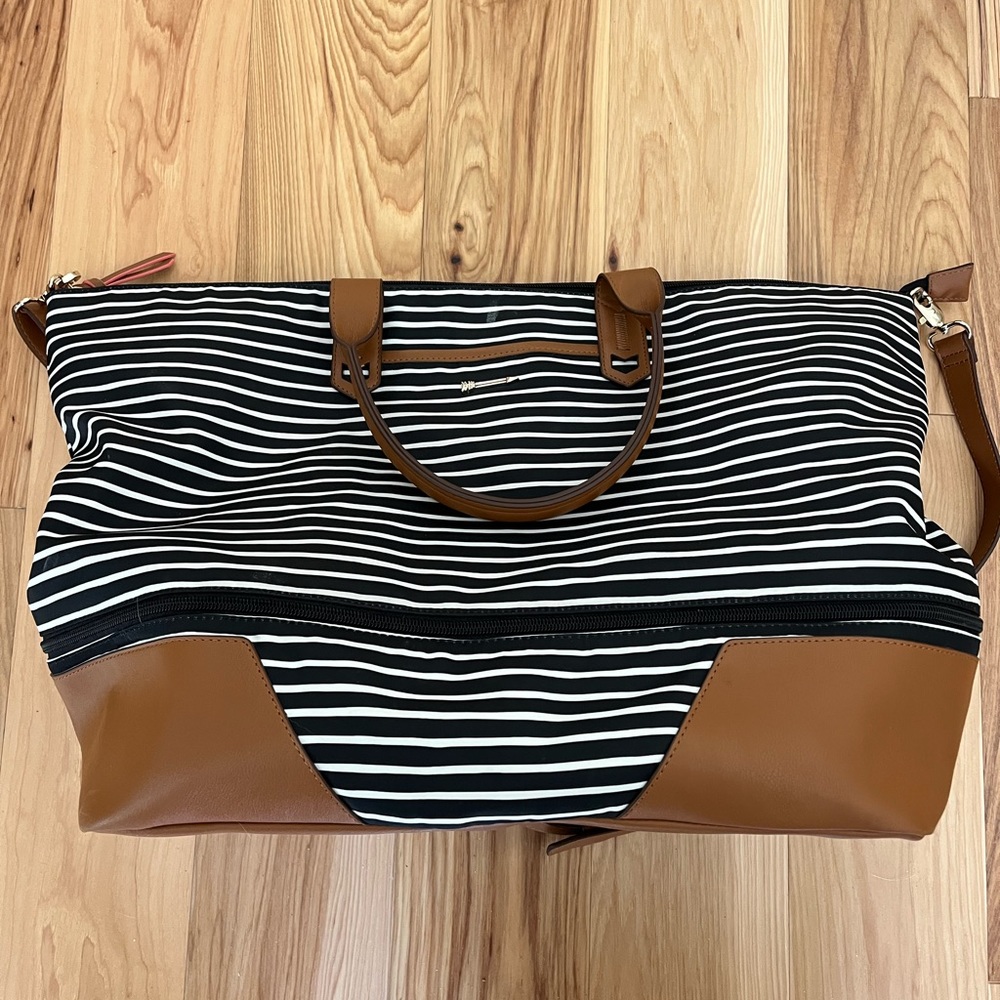 Stella & Dot Getaway Bag
